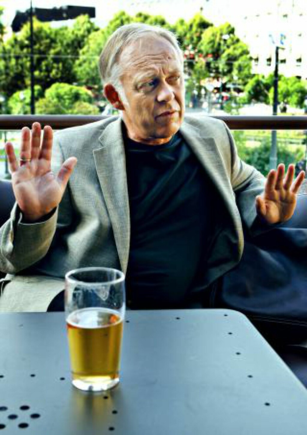 LAGRENE TØMMES: Petter Nome, direktør for Bryggeri- og drikkevareforeningen, sier en langvarig bryggeristreik vil føre til tomme tappekraner. Foto: NTB Scanpix LAGRENE TØMMES: Petter Nome, direktør for Bryggeri- og drikkevareforeningen, sier en langvarig bryggeristreik vil føre til tomme tappekraner. Foto: NTB Scanpix