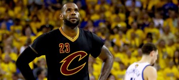 LeBron James er kontraktsløs: - Har ingen planer om å dra LeBron James er kontraktsløs: - Har ingen planer om å dra