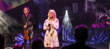 Her står Bettan på scenen igjen etter ektemannens død Her står Bettan på scenen igjen etter ektemannens død