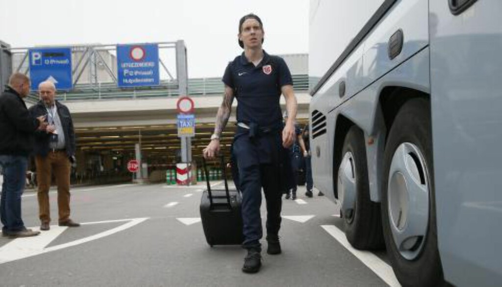 PÅ PLASS I BELGIA: Stefan Johansen og fotballandslaget. Foto: Cornelius Poppe / NTB scanpix PÅ PLASS I BELGIA: Stefan Johansen og fotballandslaget. Foto: Cornelius Poppe / NTB scanpix