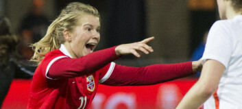 Madcon må skrive ny låt til fotballjentene om dette skal bli bra - «Please worry 'bout everything» Madcon må skrive ny låt til fotballjentene om dette skal bli bra - «Please worry 'bout everything»