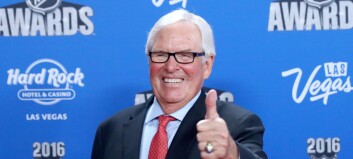Han betalte 500 mill. dollar for å få Las Vegas i NHL. Men navnet på laget er ikke klart Han betalte 500 mill. dollar for å få Las Vegas i NHL. Men navnet på laget er ikke klart