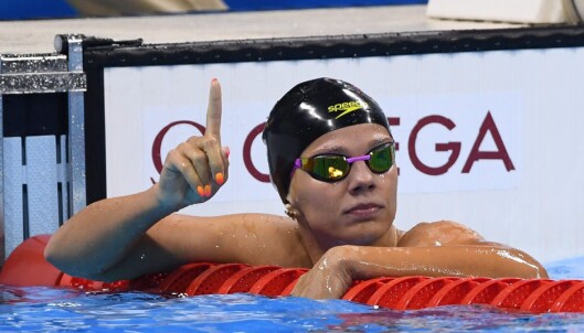 PROVOSERTE: Yulia Efimova med fingeren til værs etter semifinalen. Foto: EPA/DAVE HUNT PROVOSERTE: Yulia Efimova med fingeren til værs etter semifinalen. Foto: EPA/DAVE HUNT 