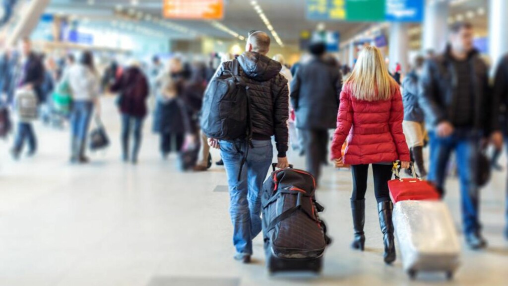 LIVSVIKTIG: En medisinliste, hvor medisinene du bruker er beskrevet med virkestoff og dose, kan redde deg om du skulle miste bagasjen, bli sittende fast i utlandet eller om du skulle bli akutt syk. Foto: www.BillionPhotos.com LIVSVIKTIG: En medisinliste, hvor medisinene du bruker er beskrevet med virkestoff og dose, kan redde deg om du skulle miste bagasjen, bli sittende fast i utlandet eller om du skulle bli akutt syk. Foto: www.BillionPhotos.com