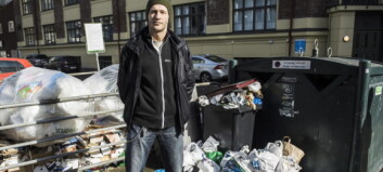 - Det ligger en svak lukt av bleie og morsmelkerstatning over det - Det ligger en svak lukt av bleie og morsmelkerstatning over det