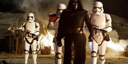 image: Anmeldelse: «Star Wars: The Force Awakens»