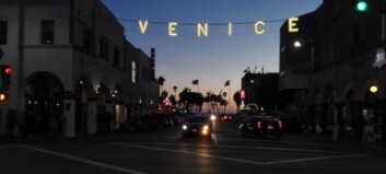 Området rundt Venice-skiltet er et av de bedre stedene å være, men om kvelden øker kriminaliteten i takt med skumringen Området rundt Venice-skiltet er et av de bedre stedene å være, men om kvelden øker kriminaliteten i takt med skumringen