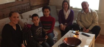 Norsk landslagsspiller inviterte flyktningfamilie hjem i jula Norsk landslagsspiller inviterte flyktningfamilie hjem i jula