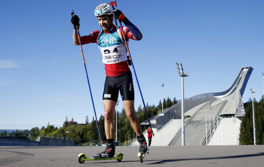 OVERRASKET SEG SELV: Ole Einar Bjørndalen gikk et solid testrenn i Holmenkollen i går, og ble bare slått av Tarjei og Johannes Thingnes Bø. 41-åringen overrasket seg selv etter sykdomsproblemene i sommer. Foto: Cornelius Poppe / NTB Scanpix OVERRASKET SEG SELV: Ole Einar Bjørndalen gikk et solid testrenn i Holmenkollen i går, og ble bare slått av Tarjei og Johannes Thingnes Bø. 41-åringen overrasket seg selv etter sykdomsproblemene i sommer. Foto: Cornelius Poppe / NTB Scanpix