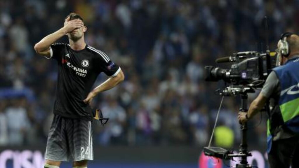 SLITER I EUROPA: Chelsea tapte mot Porto i går.. Foto: EPA/JOSE COELHO SLITER I EUROPA: Chelsea tapte mot Porto i går.. Foto: EPA/JOSE COELHO