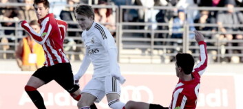 Ødegaard slet på gjørmebane. Ble byttet ut med trenerens sønn Ødegaard slet på gjørmebane. Ble byttet ut med trenerens sønn