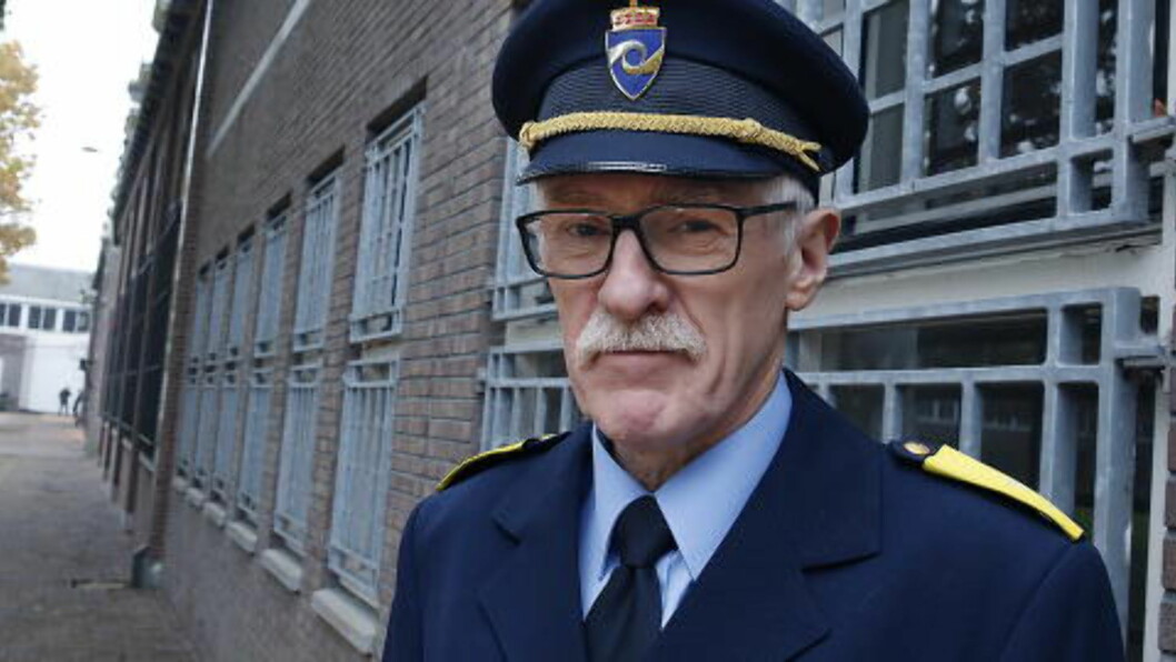 JOBBER MED SAKEN: Den norske fengselslederen i Norgerhaven, Karl Hillesland, jobber nå for å løse problemene i fengselet. Foto: Jacques Hvistendahl / Dagbladet JOBBER MED SAKEN: Den norske fengselslederen i Norgerhaven, Karl Hillesland, jobber nå for å løse problemene i fengselet. Foto: Jacques Hvistendahl / Dagbladet