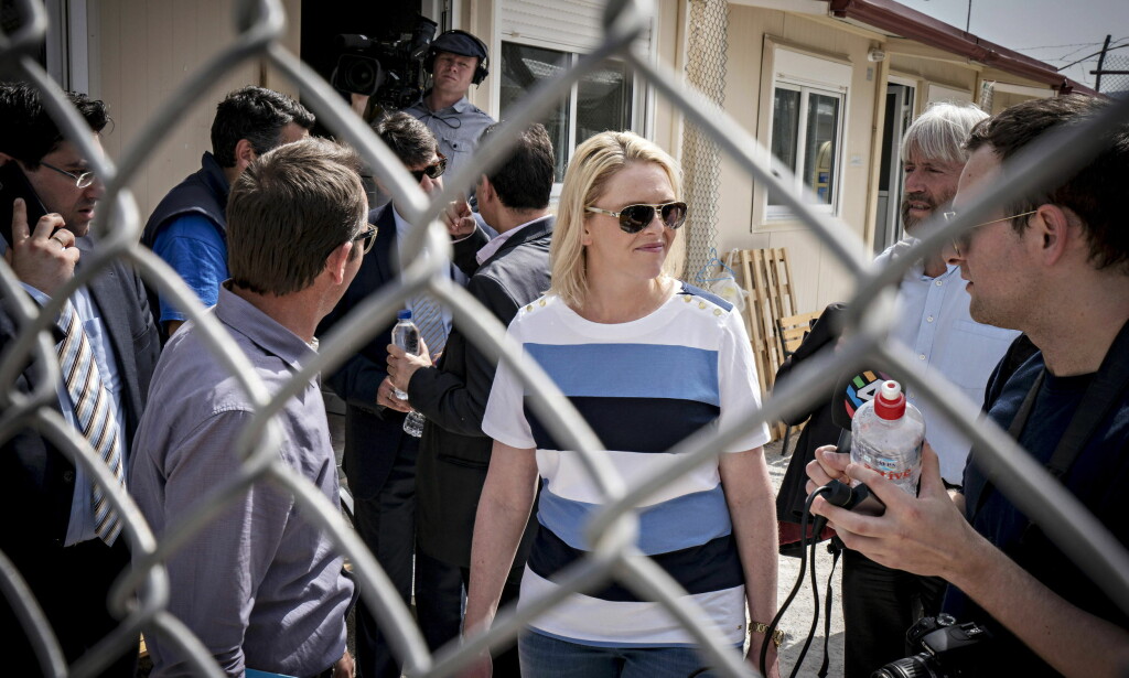 I FELT: Innvandring- og integreringsminister Sylvi Listhaug besøkte Lesvos og flyktningleieren Moria. Den overfylte leieren er delvis støttet av norske midler. Foto: Øistein Norum Monsen / Dagbladet I FELT: Innvandring- og integreringsminister Sylvi Listhaug besøkte Lesvos og flyktningleieren Moria. Den overfylte leieren er delvis støttet av norske midler. Foto: Øistein Norum Monsen / Dagbladet