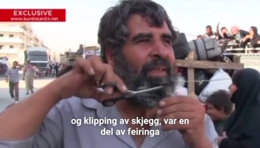 Her feirer de at IS har flyktet fra byen Her feirer de at IS har flyktet fra byen