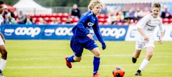 Edvard (14) har egen treningsbane i garasjen Edvard (14) har egen treningsbane i garasjen