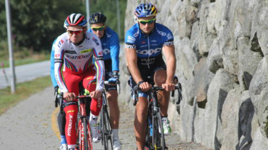 LA PLANEN SAMMEN: På sykkeltur med Alexander Kristoff la Petter Northug planen som skulle sikre seier under Blinkfestivalen. Foto: Lars Hulleberg / Dagbladet. LA PLANEN SAMMEN: På sykkeltur med Alexander Kristoff la Petter Northug planen som skulle sikre seier under Blinkfestivalen. Foto: Lars Hulleberg / Dagbladet.