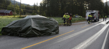 Aleine i bilen, kom over i feil kjørebane Aleine i bilen, kom over i feil kjørebane
