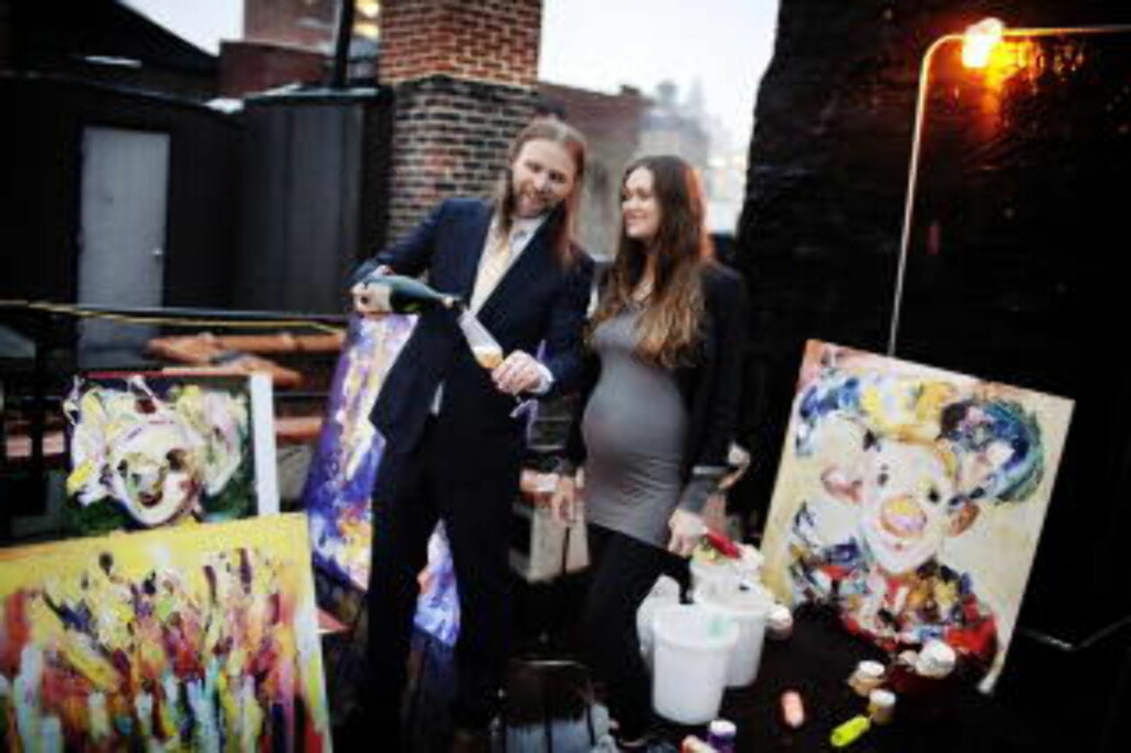 Aune Sand og Marianne Aulie på takterassen sin i New York. Foto: Linus Sundahl-Djerf Aune Sand og Marianne Aulie på takterassen sin i New York. Foto: Linus Sundahl-Djerf