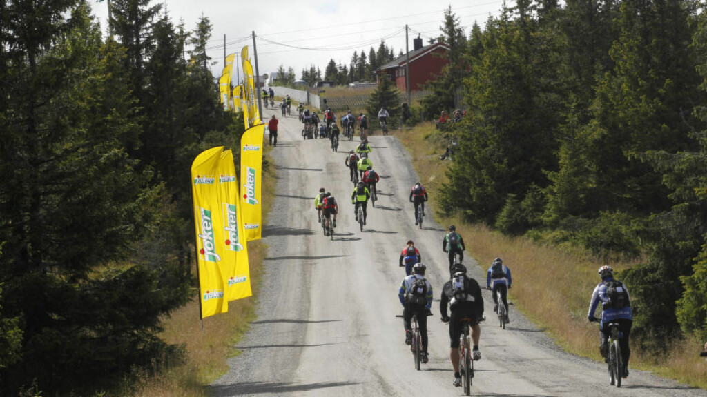 90 KILOMETER: Ta det rolig fra start dersom du er uerfaren. Hvis du har syklet flere Birken-ritt før, husk at de fleste starter for hardt. Foto: Birken AS/Geir Olsen 90 KILOMETER: Ta det rolig fra start dersom du er uerfaren. Hvis du har syklet flere Birken-ritt før, husk at de fleste starter for hardt. Foto: Birken AS/Geir Olsen