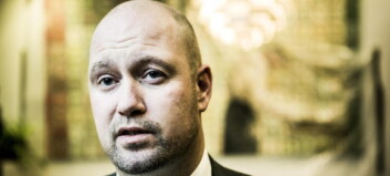 Forlenger den midlertidige bevæpningen av politiet til 15. oktober Forlenger den midlertidige bevæpningen av politiet til 15. oktober