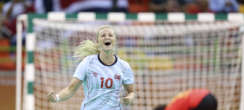 Hej då! Stine og Norge ydmyket Sverige med hele 13 mål Hej då! Stine og Norge ydmyket Sverige med hele 13 mål