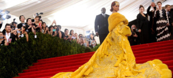 Rihannas gule kjole tok to år å lage Rihannas gule kjole tok to år å lage