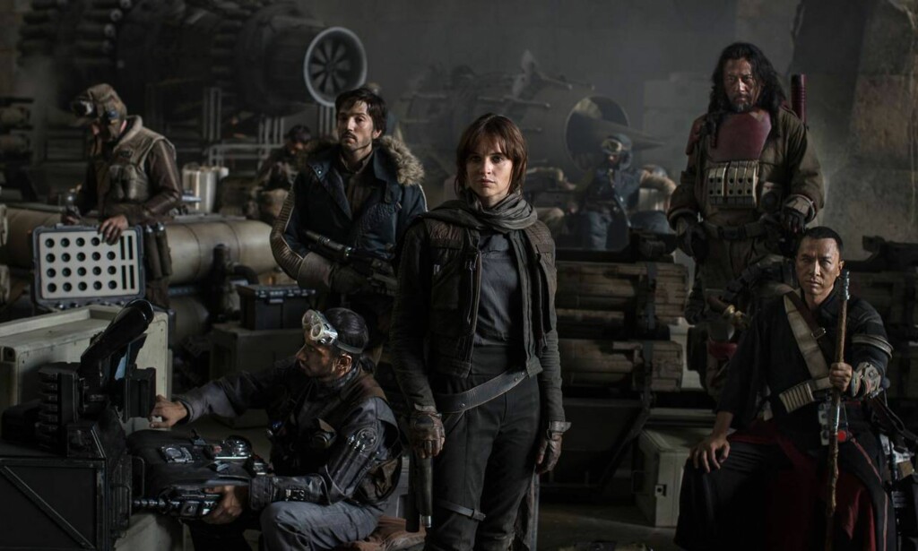 VELLYKKET BLOCKBUSTER: Handlingen foregår i tidsrommet mellom originalfilmene «Star Wars Episode III: Sithene tar hevn» og «Star Wars Episode IV: Et nytt håp». FOTO: Filmweb VELLYKKET BLOCKBUSTER: Handlingen foregår i tidsrommet mellom originalfilmene «Star Wars Episode III: Sithene tar hevn» og «Star Wars Episode IV: Et nytt håp». FOTO: Filmweb