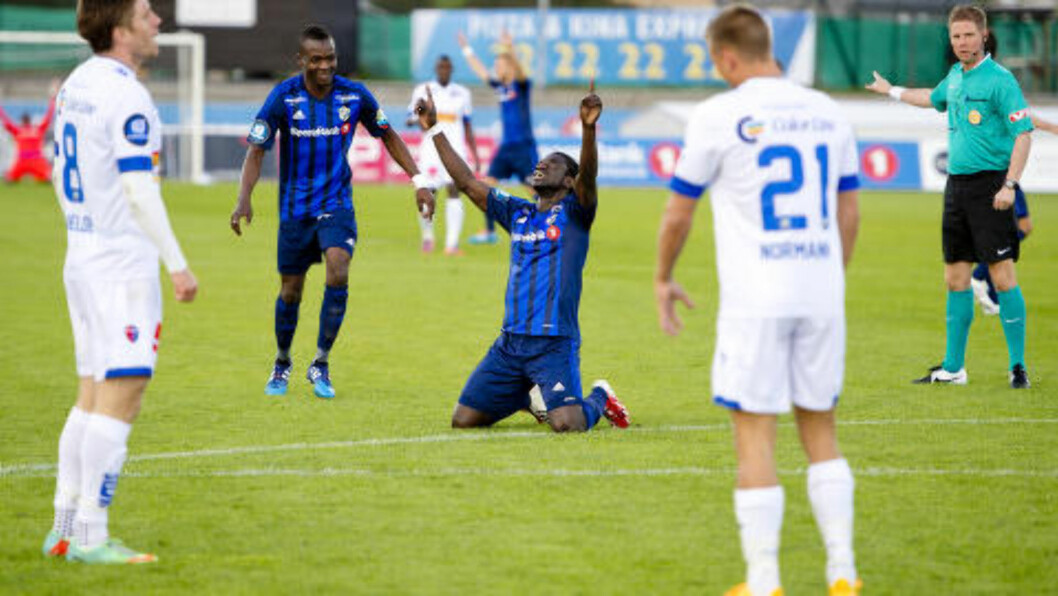 <strong>FORTSETTER Å HJERE:</strong> Stabæk og Ernest Asante er ustoppelige for tiden. I kveld scoret ghaneseren i sin femte kamp på rad.
Foto: Jon Olav Nesvold / NTB scanpix <strong>FORTSETTER Å HJERE:</strong> Stabæk og Ernest Asante er ustoppelige for tiden. I kveld scoret ghaneseren i sin femte kamp på rad.
Foto: Jon Olav Nesvold / NTB scanpix