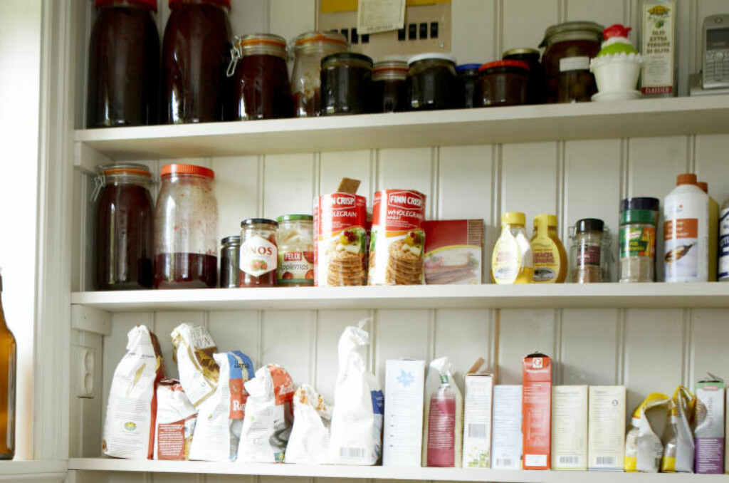 SPISSKAMMERSET : Har du de riktige ingrediensene på lur, er det enkelt å trylle frem et godt, italiensk måltid. Foto: JOHNER / NTB SCANPIX SPISSKAMMERSET : Har du de riktige ingrediensene på lur, er det enkelt å trylle frem et godt, italiensk måltid. Foto: JOHNER / NTB SCANPIX