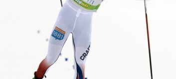 Disket etter å ha gått i mål med én ski Disket etter å ha gått i mål med én ski