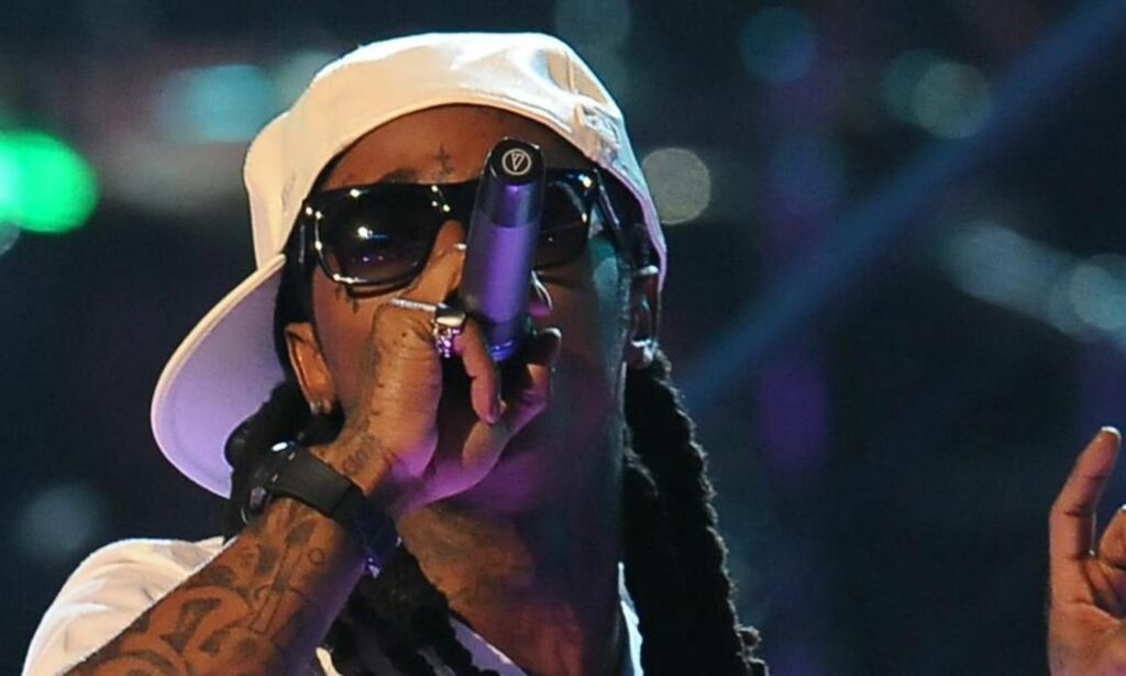 image: Stor politiaksjon etter falsk rapport om skyting hos Lil' Wayne