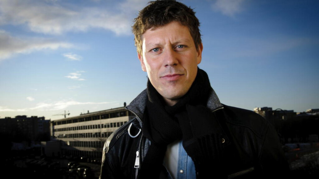 DE BESTE LÅTENE: - Det viktigste for meg er å finne de beste låtene med de artistene som kan formidle det beste av hva de låtene er, sier Jan Fredrik Karlsen. Foto : Sjur Stølen / Dagbladet DE BESTE LÅTENE: - Det viktigste for meg er å finne de beste låtene med de artistene som kan formidle det beste av hva de låtene er, sier Jan Fredrik Karlsen. Foto : Sjur Stølen / Dagbladet
