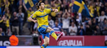 For et år siden dømte Zlatan Sveriges fotballframtid helt ut. Nå snur han For et år siden dømte Zlatan Sveriges fotballframtid helt ut. Nå snur han