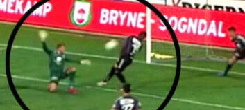 Her redder Acosta Brann-seieren med ansiktet Her redder Acosta Brann-seieren med ansiktet