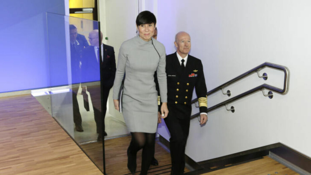 <strong>FORNØYD MED IS-INNSATS:</strong> Norge bistår med inntil 120 soldater for å trene opp irakiske styrker til å kjempe mot IS. Og vi vil ikke få se norske soldater i strid mot IS, sier både Bruun-Hanssen og forsvarssjef Ine Eriksen Søreide til Dagbladet. Foto: Vidar Ruud / NTB scanpix <strong>FORNØYD MED IS-INNSATS:</strong> Norge bistår med inntil 120 soldater for å trene opp irakiske styrker til å kjempe mot IS. Og vi vil ikke få se norske soldater i strid mot IS, sier både Bruun-Hanssen og forsvarssjef Ine Eriksen Søreide til Dagbladet. Foto: Vidar Ruud / NTB scanpix