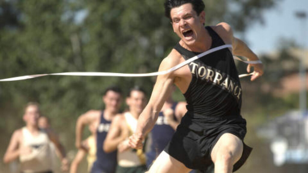 KRIGSHELT: Jack O'Connell i rollen som friidrettsutøveren Louis Zamperini. Foto: Stella Pictures KRIGSHELT: Jack O'Connell i rollen som friidrettsutøveren Louis Zamperini. Foto: Stella Pictures
