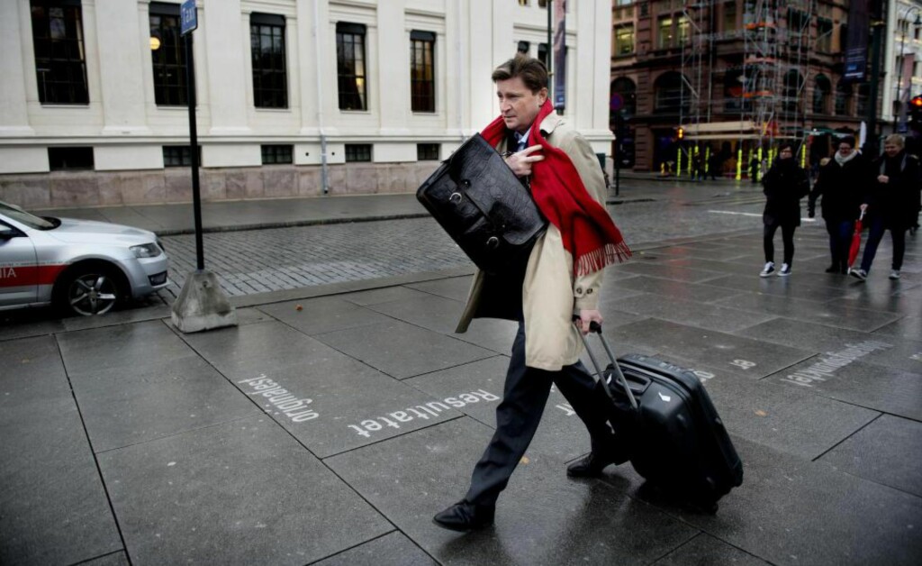 UT I VERDEN: Christian Tybring-Gjedde på vei til EU-møte i Roma. Fremskrittspartiets forsvarspolitiske talsmann er sterkt opptatt av internasjonal politikk.Foto: Siv Johanne Seglem UT I VERDEN: Christian Tybring-Gjedde på vei til EU-møte i Roma. Fremskrittspartiets forsvarspolitiske talsmann er sterkt opptatt av internasjonal politikk.Foto: Siv Johanne Seglem