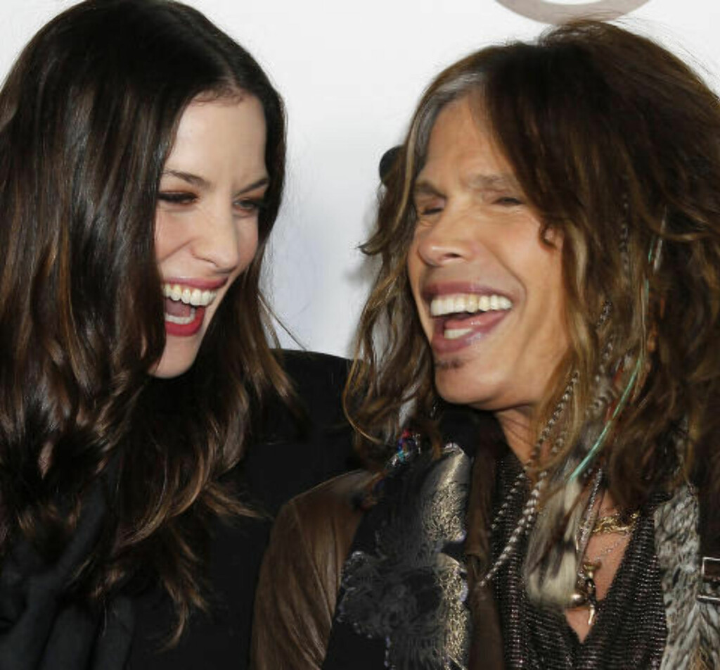 BERØMT DATTER: Steven Tyler er også kjent som pappaen til skuespiller Liv Tyler, kjent fra «Ringenes herre»-filmene. Foto: NTB Scanpix/AP Photo BERØMT DATTER: Steven Tyler er også kjent som pappaen til skuespiller Liv Tyler, kjent fra «Ringenes herre»-filmene. Foto: NTB Scanpix/AP Photo