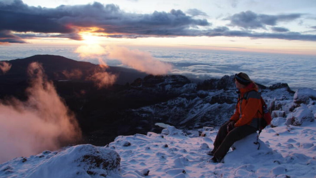 <strong>STIKKER SEG UT:</strong> Mt. Kenya er stikker opp av et ellers flatt landskap, så utsikten fra toppen helt formidabel. Foto: RONNY FRIMANN <strong>STIKKER SEG UT:</strong> Mt. Kenya er stikker opp av et ellers flatt landskap, så utsikten fra toppen helt formidabel. Foto: RONNY FRIMANN