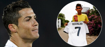 Martunis (8) gikk alene rundt i 19 dager etter tsunamien. I dag ble han hedret av Cristiano Ronaldo Martunis (8) gikk alene rundt i 19 dager etter tsunamien. I dag ble han hedret av Cristiano Ronaldo