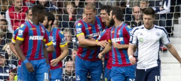 Antyder at Hangeland får ny sjanse i forsvarsrekka til helga Antyder at Hangeland får ny sjanse i forsvarsrekka til helga