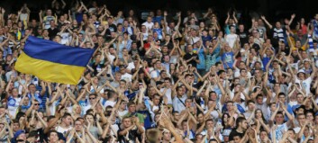 UEFA åpner disiplinærsak etter supporterbråket UEFA åpner disiplinærsak etter supporterbråket