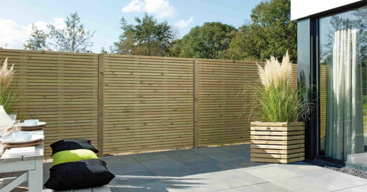 Skillevegg ute Skillevegg ute