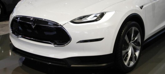 Tesla bekrefter at Model X blir utsatt Tesla bekrefter at Model X blir utsatt