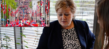 - Vi svinger flagget stolt for Nor...vent, nei, jeg må øve mer - Vi svinger flagget stolt for Nor...vent, nei, jeg må øve mer