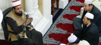 PST er orientert om imam-angrepet PST er orientert om imam-angrepet