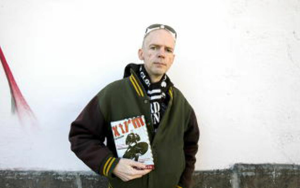 OSLODOKUMENT: Boka Jan Kallevik har skrevet i samarbeid med Haakon Larsen, er et dokument fra 80- og særlig 90-tallet, fra Oslo øst og fra miljø med pønkere, blitzere og antirasistiske skinheads. Torbjørn Berg / Dagbladet OSLODOKUMENT: Boka Jan Kallevik har skrevet i samarbeid med Haakon Larsen, er et dokument fra 80- og særlig 90-tallet, fra Oslo øst og fra miljø med pønkere, blitzere og antirasistiske skinheads. Torbjørn Berg / Dagbladet