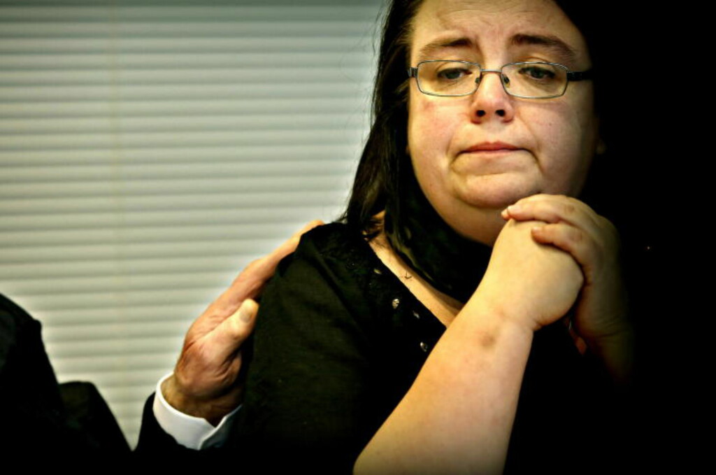 FØLELSESLADD:- Uansett hva jeg vil få i erstatning, kan jeg aldri kjøpe igjen livet mitt, uttalte Vibeke Brunsell under møtet med Pasientskadenemnda. Foto: Jacques Hvistendahl FØLELSESLADD:- Uansett hva jeg vil få i erstatning, kan jeg aldri kjøpe igjen livet mitt, uttalte Vibeke Brunsell under møtet med Pasientskadenemnda. Foto: Jacques Hvistendahl