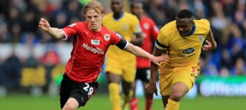Mens Cardiff-laget blir slaktet, får Møller Dæhli stjerner i boka Mens Cardiff-laget blir slaktet, får Møller Dæhli stjerner i boka
