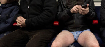 12. januar er den dagen i året det er helt akseptert å gå uten bukse i full offentlighet 12. januar er den dagen i året det er helt akseptert å gå uten bukse i full offentlighet